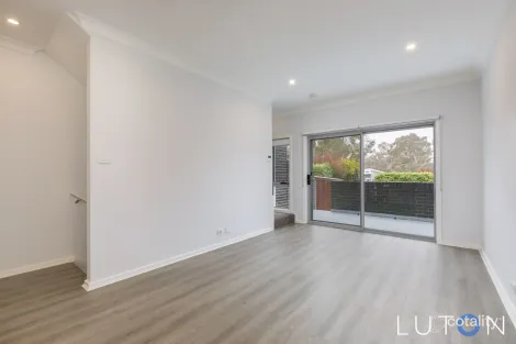 Property photo of 52 Plimsoll Drive Casey ACT 2913