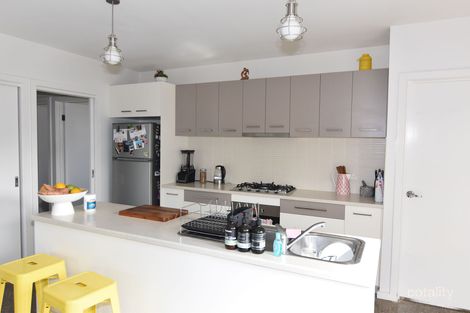 Property photo of 2/204 Separation Street Bell Park VIC 3215