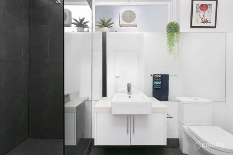 Property photo of 2/32-34 Fulton Street St Kilda East VIC 3183