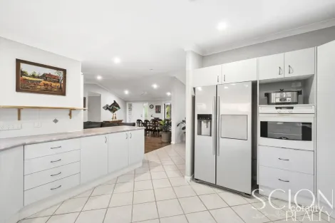 Property photo of 18 Myrtle Court Black Mountain QLD 4563