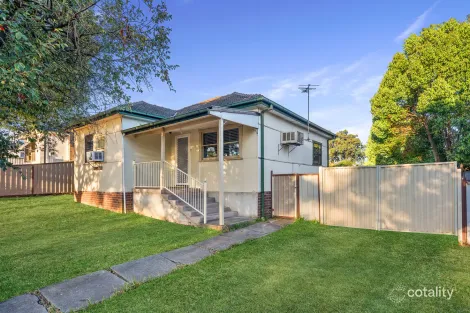 26 BARTON ST, SMITHFIELD, NSW 2164
