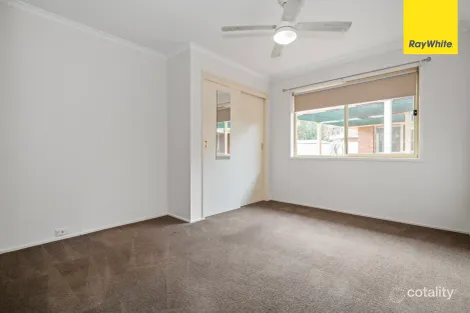 Property photo of 6 Asquith Place Melton West VIC 3337