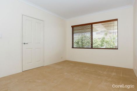 Property photo of 15 Granich Gardens Woodlands WA 6018