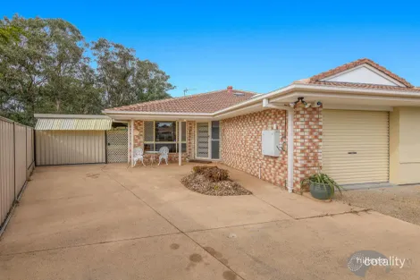 Property photo of 1/18 Jenaya Place Labrador QLD 4215