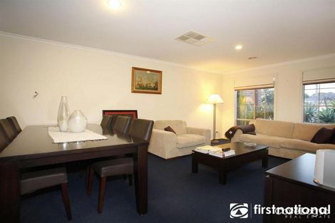 Property photo of 22 Oaklands Way Pakenham VIC 3810