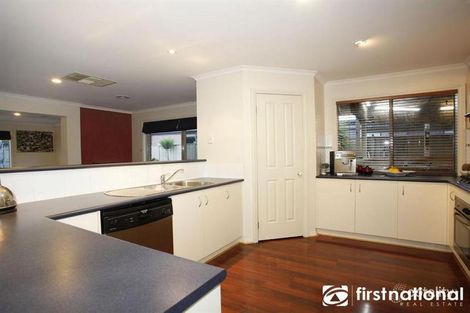 Property photo of 22 Oaklands Way Pakenham VIC 3810