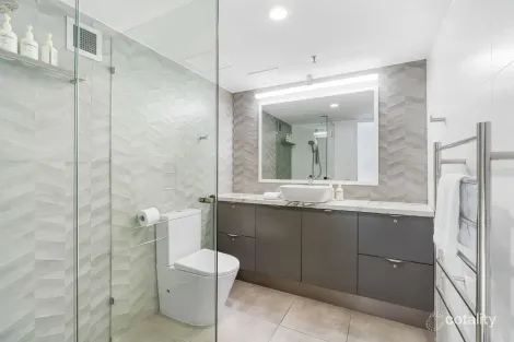 Property photo of 25/4 Thornton Street Surfers Paradise QLD 4217