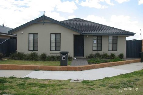 27 Peppies Cres, Byford, WA 6122