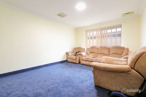 Property photo of 5 Napoleon Way Bertram WA 6167