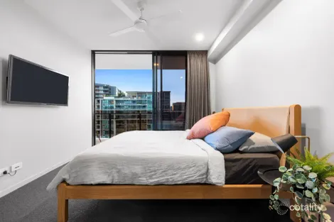 Property photo of 1302/27 Commercial Road Newstead QLD 4006