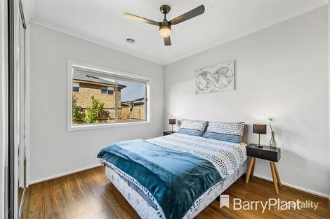 Property photo of 7 Azolla Avenue Werribee VIC 3030