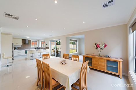 Property photo of 5 Holly Court Gowanbrae VIC 3043