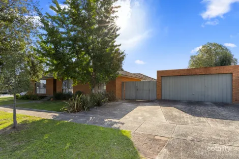 45 Whitehaven Cres, Noble Park North, VIC 3174