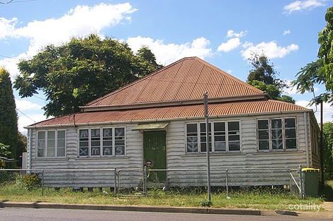 160 Blackstone Rd, Silkstone, QLD 4304