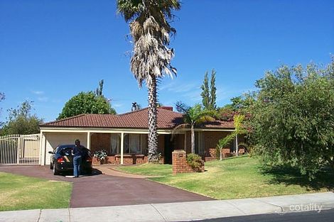 5 Excalibur Cir, Camillo, WA 6111