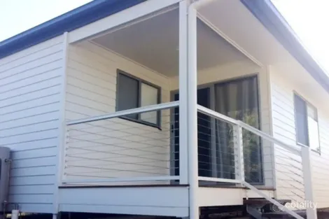 17 Bennett Dr, Regents Park, QLD 4118