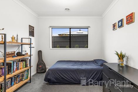 Property photo of 48 Greyjoy Road Charlemont VIC 3217