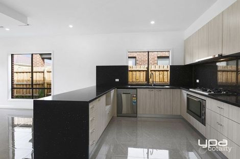 Property photo of 9 Suffolk Place Aintree VIC 3336