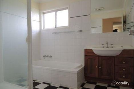 Property photo of 19 Pine Drive Woodridge QLD 4114