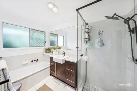 Property photo of 37 Riesling Street Thornlands QLD 4164