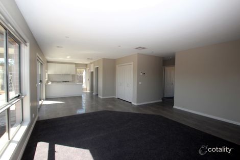 Property photo of 2 Central Court Maryborough VIC 3465