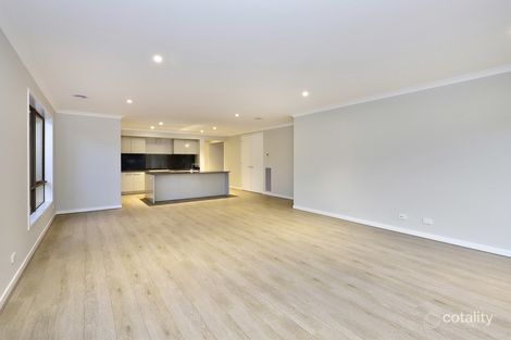 Property photo of 15 Elvire Road Craigieburn VIC 3064