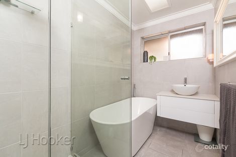 Property photo of 33 Brixham Way Warnbro WA 6169