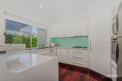 Property photo of 2/34 Albicore Street Mermaid Waters QLD 4218