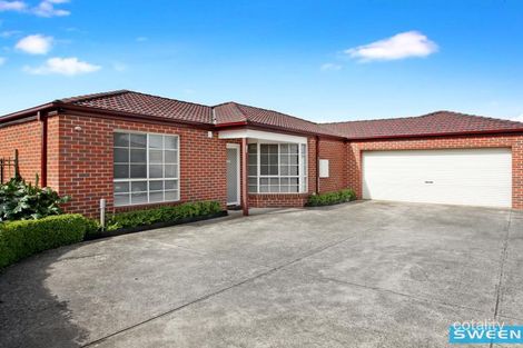 3/2 Serrata Ct, Hillside, VIC 3037