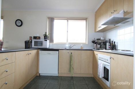 Property photo of 2 Rolfe Place Queanbeyan West NSW 2620