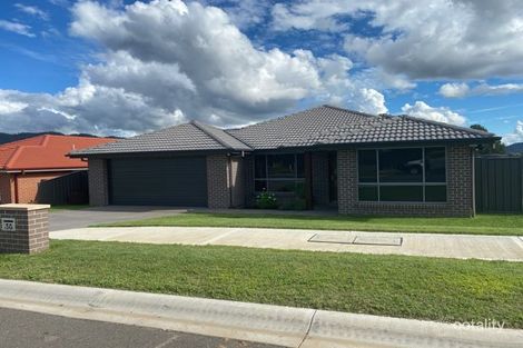 36 Reginald Dr, Kootingal, NSW 2352