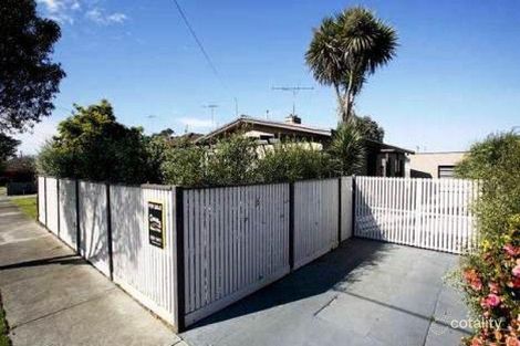 6 Charles St, Newcomb, VIC 3219
