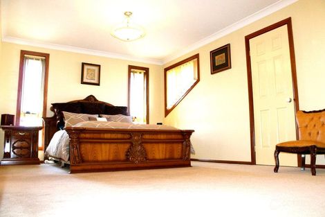 Property photo of 16 Thistle Circuit Green Valley NSW 2168