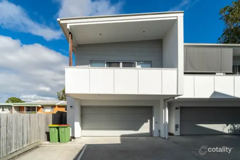 1/116 Eugaree St, Southport, QLD 4215