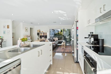 Property photo of 51/400 Tingal Road Wynnum QLD 4178