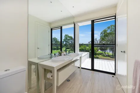 Property photo of 20 The Boulevarde Benowa QLD 4217