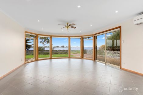 Property photo of 43 Captain Sturt Parade Hindmarsh Island SA 5214