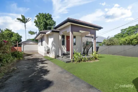 11 Vernon St, Clontarf, QLD 4019