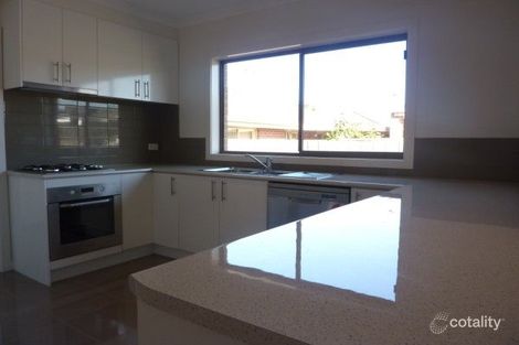 Property photo of 95 Oberon Drive Carrum Downs VIC 3201