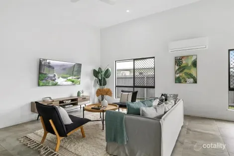 Property photo of 5 Munderra Close Smithfield QLD 4878