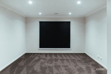 Property photo of 34 Littleshore Crescent Clyde North VIC 3978