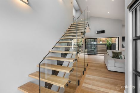 Property photo of 37 Treeview Place Saratoga NSW 2251