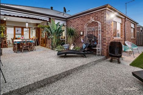 Property photo of 70 Rose Grange Boulevard Tarneit VIC 3029