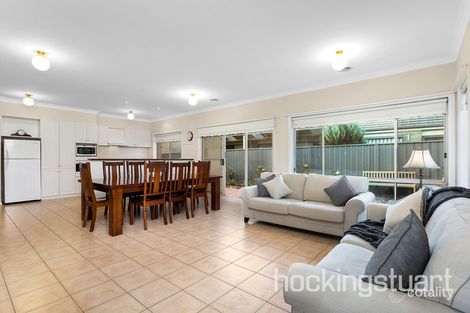 Property photo of 3 Mundi Crescent Manor Lakes VIC 3024