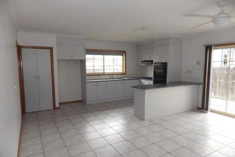 Property photo of 2/328 Pascoe Vale Road Essendon VIC 3040