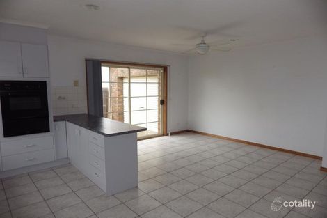 Property photo of 2/328 Pascoe Vale Road Essendon VIC 3040