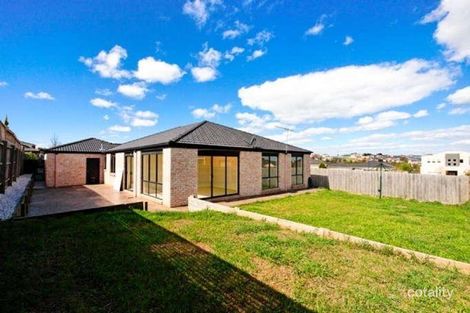 Property photo of 31 Streeton Way Berwick VIC 3806