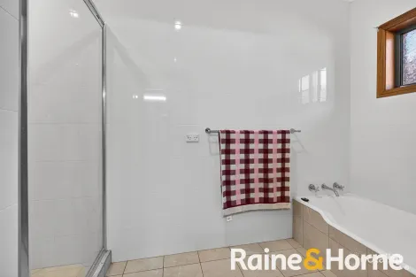 Property photo of 11 Alder Place Dubbo NSW 2830