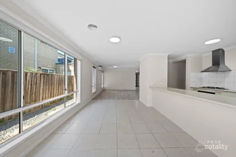 Property photo of 17 Orpheus Street Point Cook VIC 3030