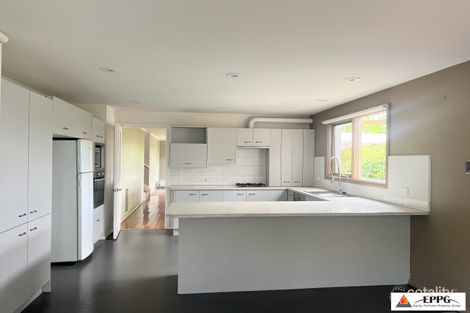 Property photo of 6 Moor Park Crest Doncaster East VIC 3109